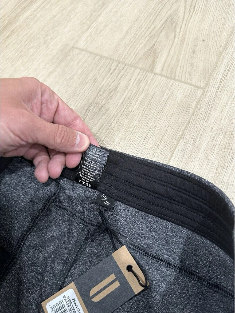 NWT Men’s Nobull Game Changer Joggers Size 33x28 Grey